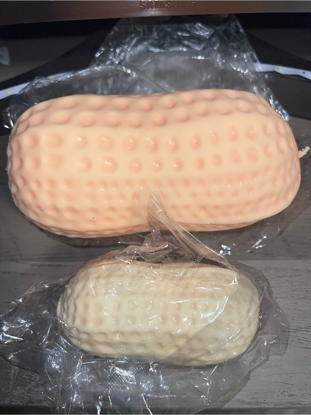 2Pc Jumbo Peanut Med Peanut Bundle